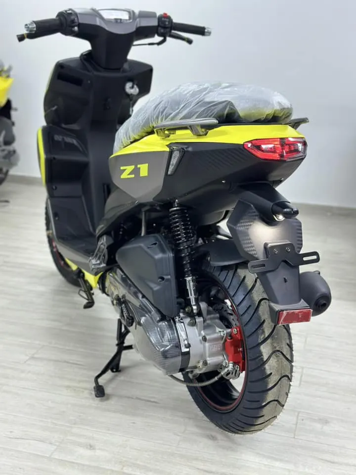 Moto  Phantom RC Z1  Jaune